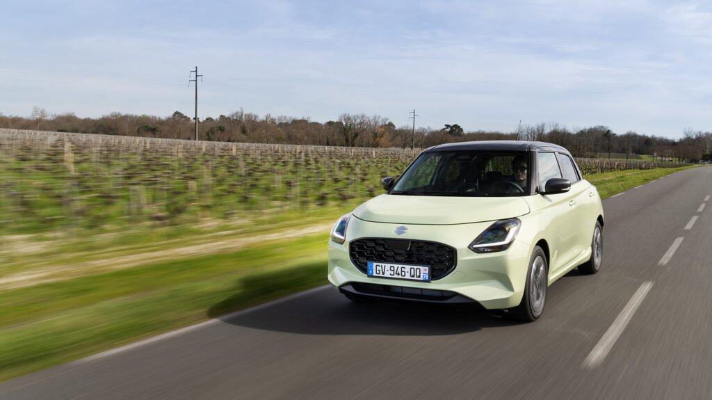 Suzuki Swift Hybrid blanche