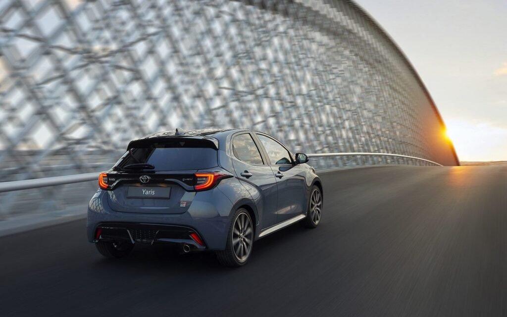 Toyota Yaris grise